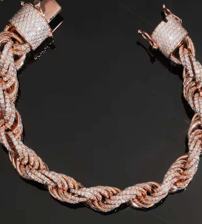 Rose 🌹 woven bracelet