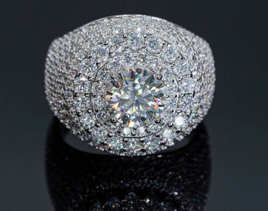 Diamonds dancing ring